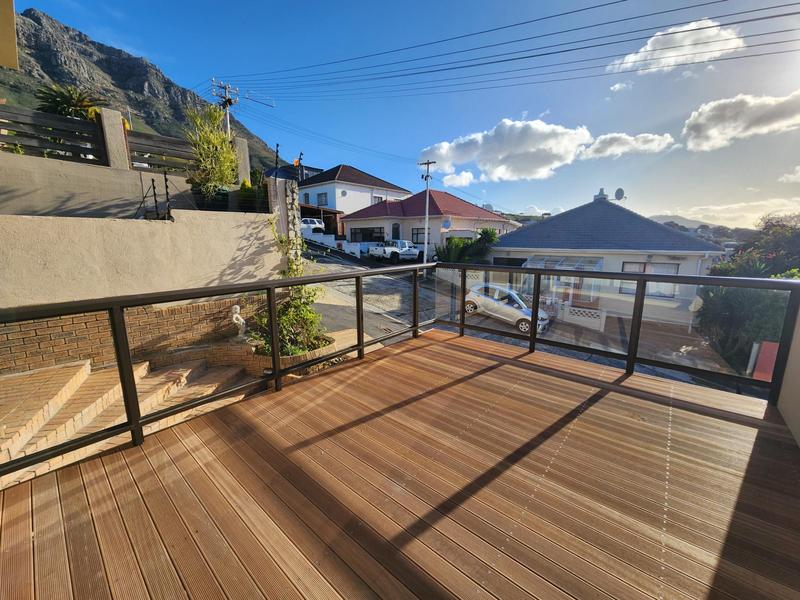 To Let 2 Bedroom Property for Rent in University Estate Western Cape